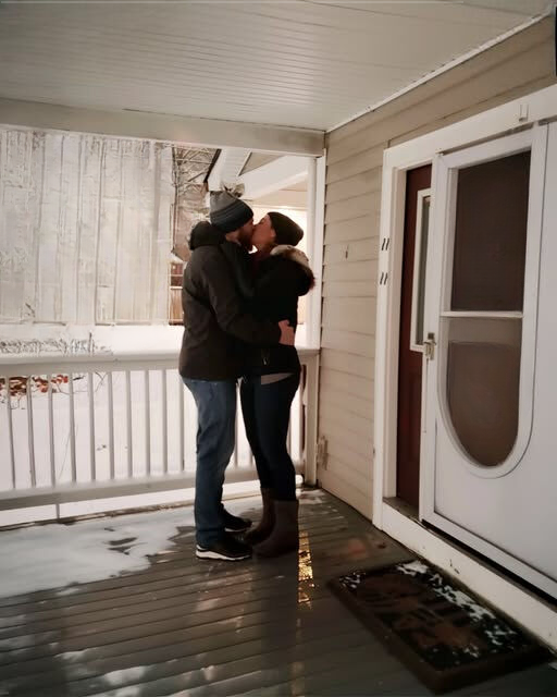 I OVERHEARD MY NEIGHBOR’S DAUGHTER AND MY HUSBAND DISCUSSING THEIR AFFAIR – INSTEAD OF MAKING A SCENE, I INVITED HER TO OUR HOUSE THE NEXT DAY