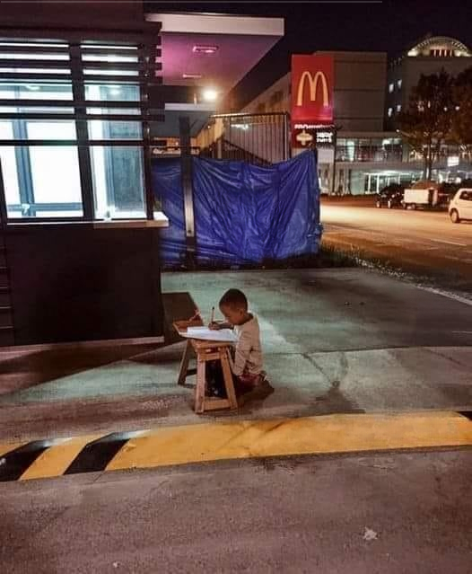 A HOMELESS BOY, A MCDONALD’S LIGHT, AND A DREAM