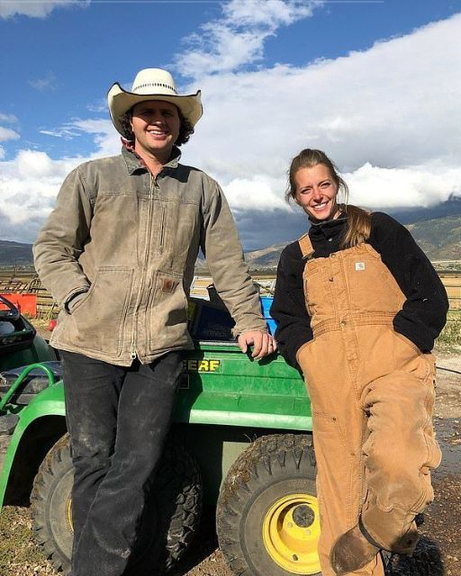 WE WALKED AWAY FROM IT ALL—JUST US, EIGHT KIDS, AND A RUN-DOWN FARM IN THE MIDDLE OF NOWHERE