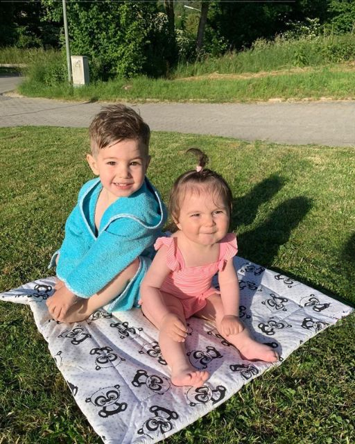 MY KIDS WERE JUST PLAYING IN THE SUN—UNTIL MY SON SAID SOMETHING THAT MADE ME DROP THE CAMERA