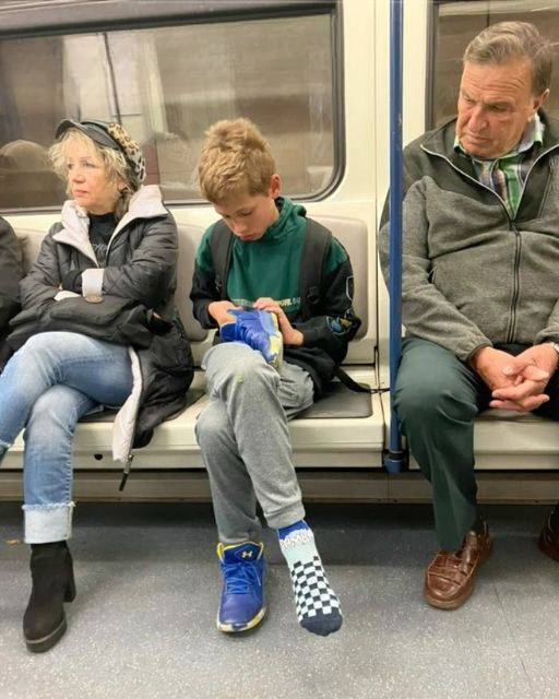 HE BOARDED THE TRAIN WITHOUT SHOES—AND LEFT WITH SO MUCH MORE THAN JUST A PAIR
