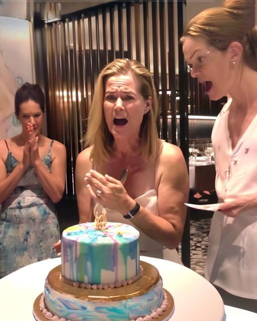 Single Mom Takes Her Daughter Out for a Birthday Meal—Then She’s Told the Bill’s Already Been Paid