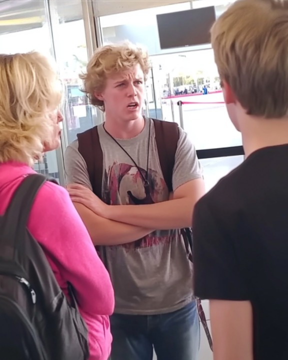 I Earned a Free First-Class Seat, But My Brother Felt Entitled to It—And My Family Backed Him